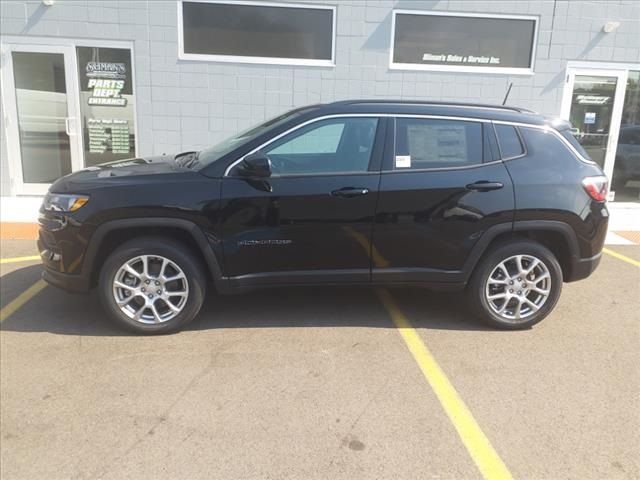 2024 Jeep Compass Latitude Lux