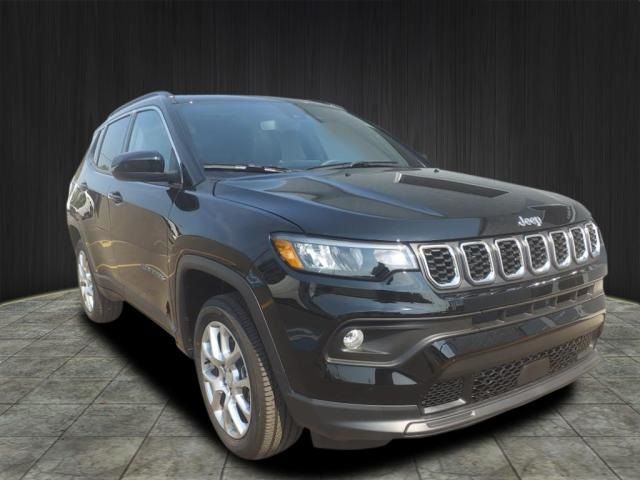 2024 Jeep Compass Latitude Lux