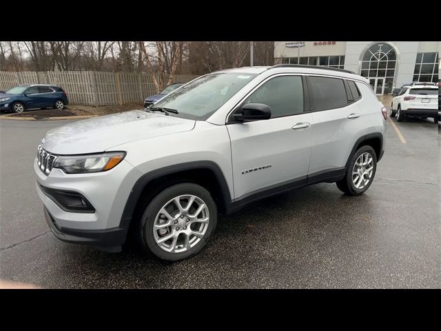 2024 Jeep Compass Latitude Lux