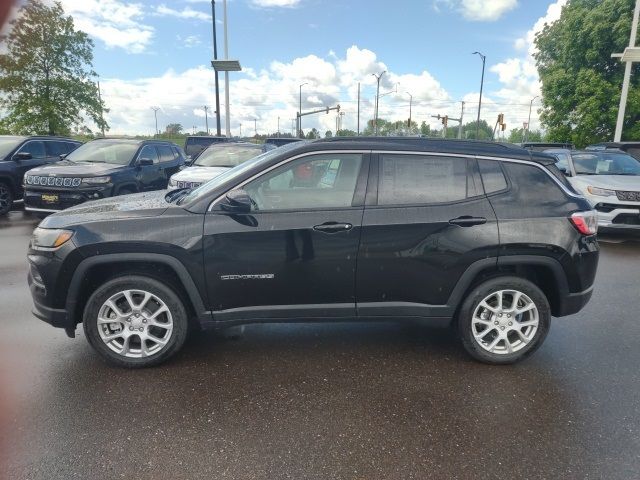 2024 Jeep Compass Latitude Lux