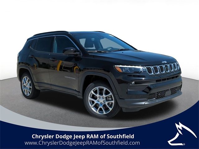 2024 Jeep Compass Latitude Lux