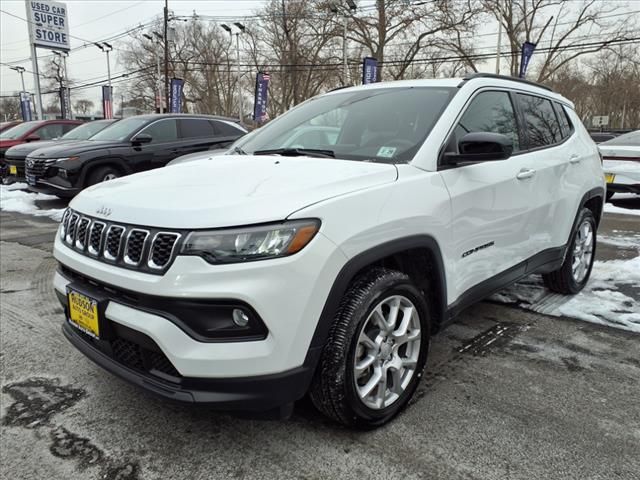 2024 Jeep Compass Latitude Lux