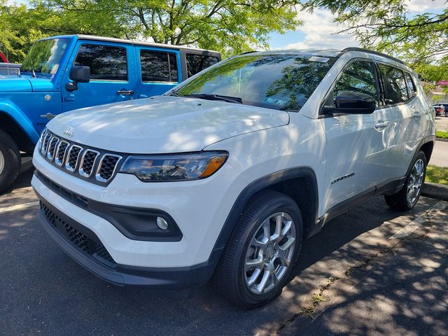 2024 Jeep Compass Latitude Lux