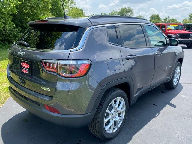 2024 Jeep Compass Latitude Lux