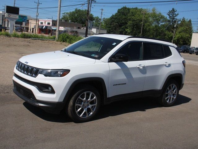 2024 Jeep Compass Latitude Lux