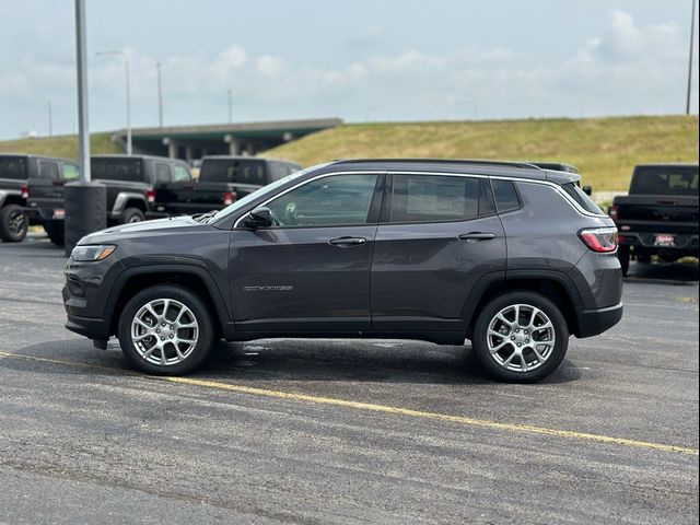 2024 Jeep Compass Latitude Lux