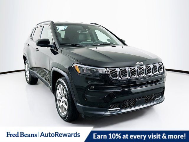 2024 Jeep Compass Latitude Lux