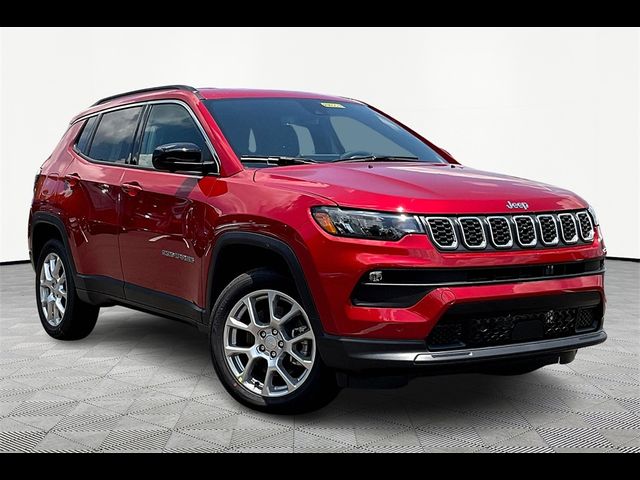 2024 Jeep Compass Latitude Lux