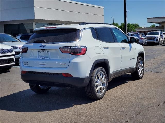 2024 Jeep Compass Latitude Lux