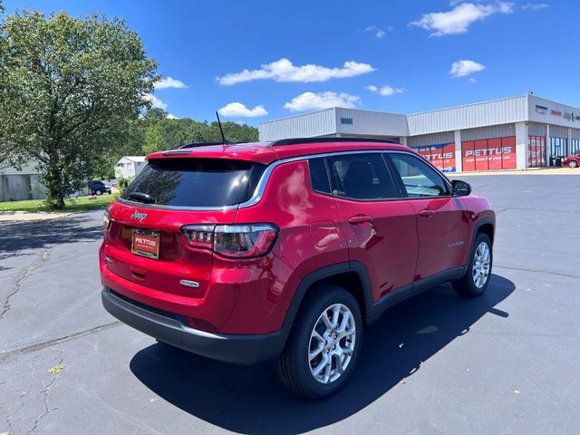 2024 Jeep Compass Latitude Lux