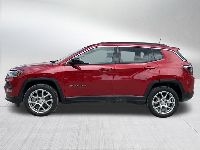 2024 Jeep Compass Latitude Lux