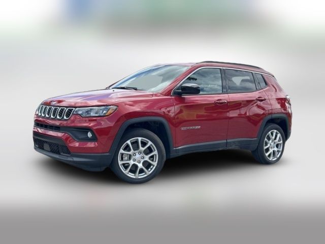 2024 Jeep Compass Latitude Lux