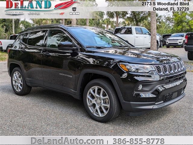 2024 Jeep Compass Latitude Lux