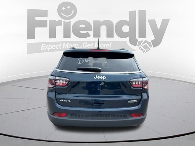 2024 Jeep Compass Latitude Lux