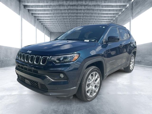 2024 Jeep Compass Latitude Lux