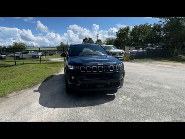 2024 Jeep Compass Latitude Lux