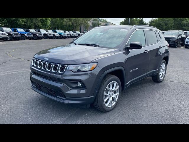 2024 Jeep Compass Latitude Lux