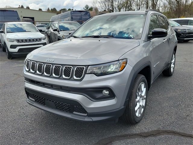 2024 Jeep Compass Latitude Lux