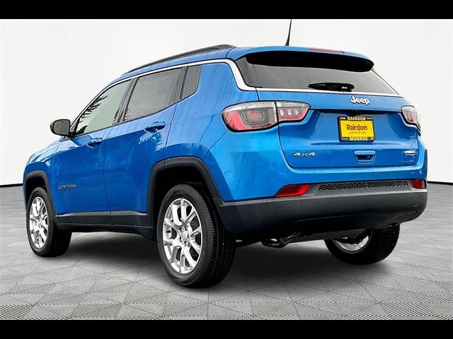 2024 Jeep Compass Latitude Lux