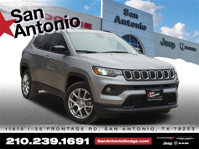 2024 Jeep Compass Latitude Lux