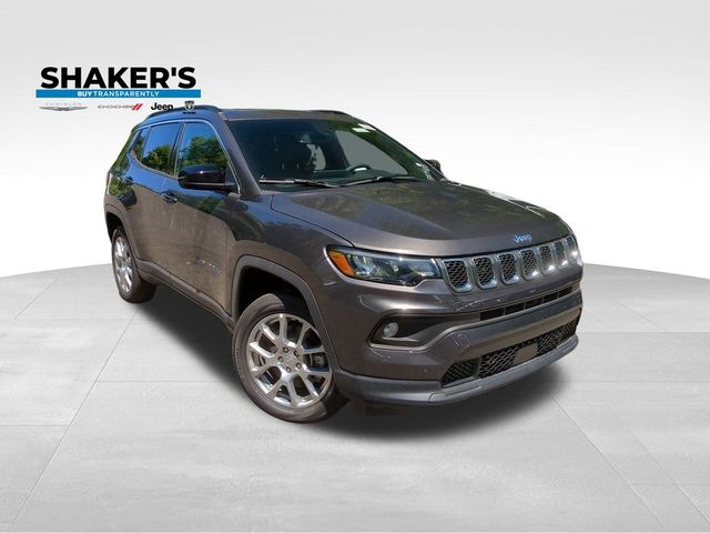 2024 Jeep Compass Latitude Lux