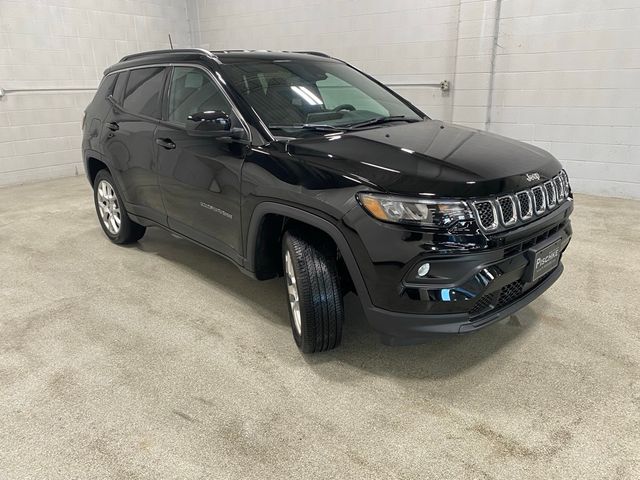 2024 Jeep Compass Latitude Lux