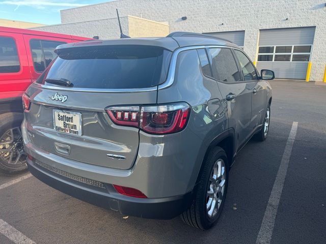 2024 Jeep Compass Latitude Lux