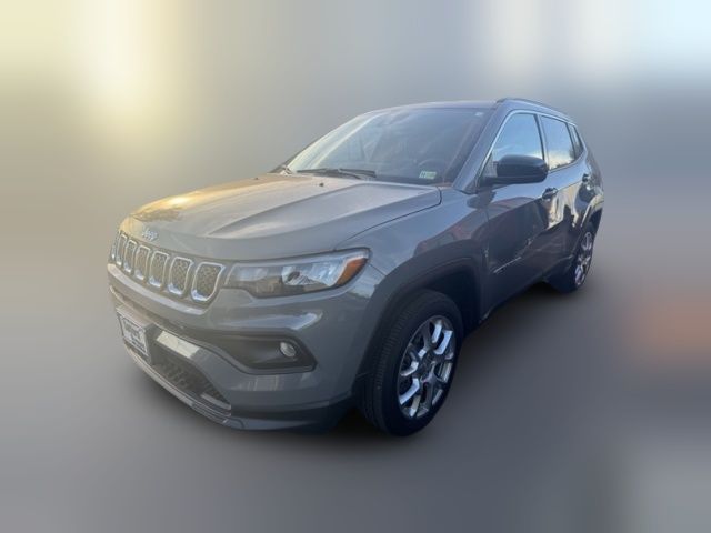 2024 Jeep Compass Latitude Lux