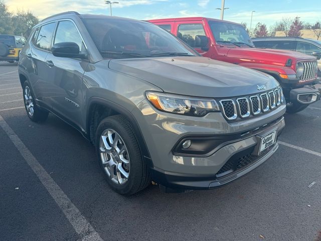 2024 Jeep Compass Latitude Lux