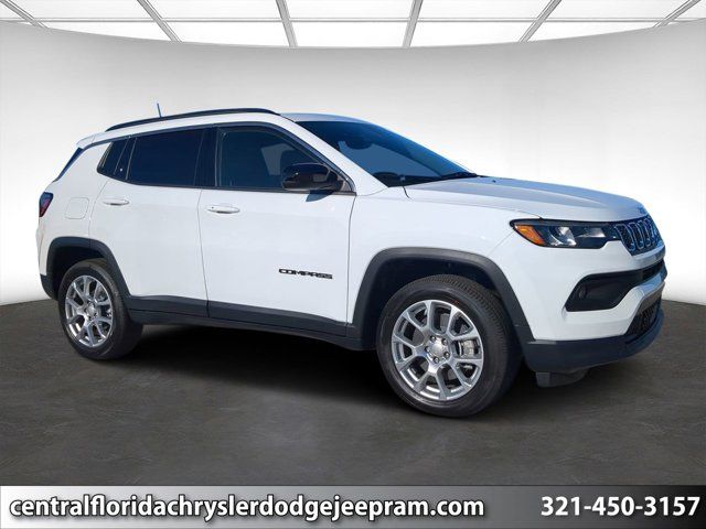 2024 Jeep Compass Latitude Lux