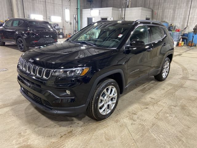 2024 Jeep Compass Latitude Lux