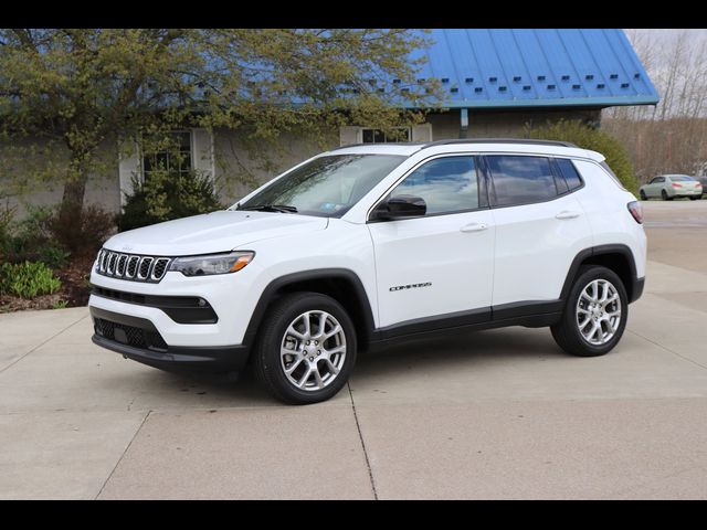 2024 Jeep Compass Latitude Lux