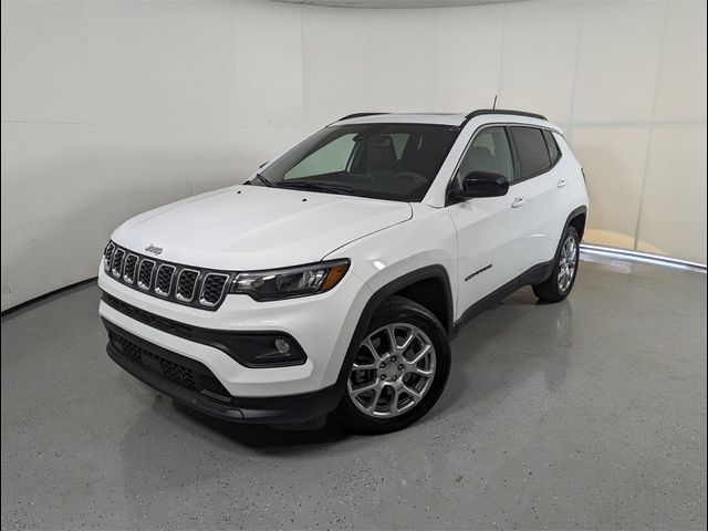 2024 Jeep Compass Latitude Lux