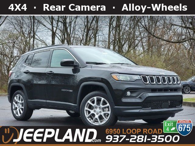 2024 Jeep Compass Latitude Lux