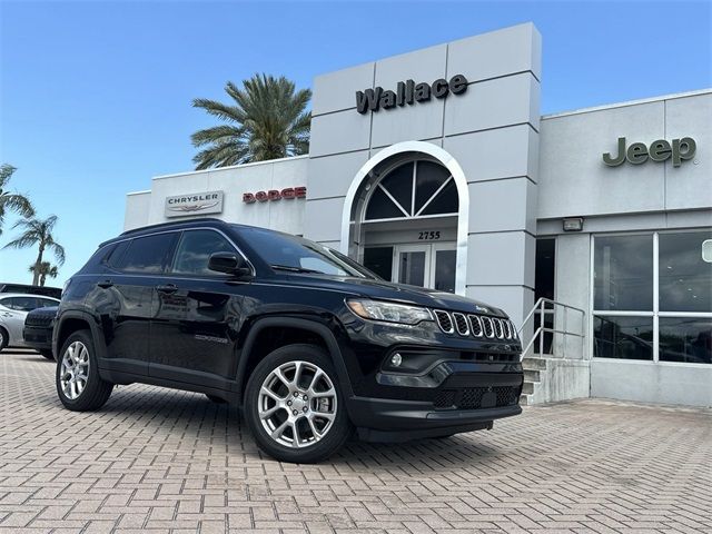 2024 Jeep Compass Latitude Lux