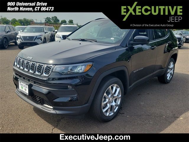 2024 Jeep Compass Latitude Lux