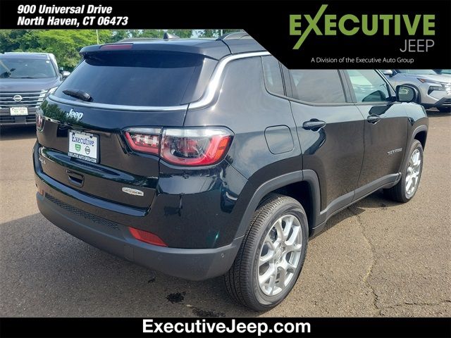 2024 Jeep Compass Latitude Lux