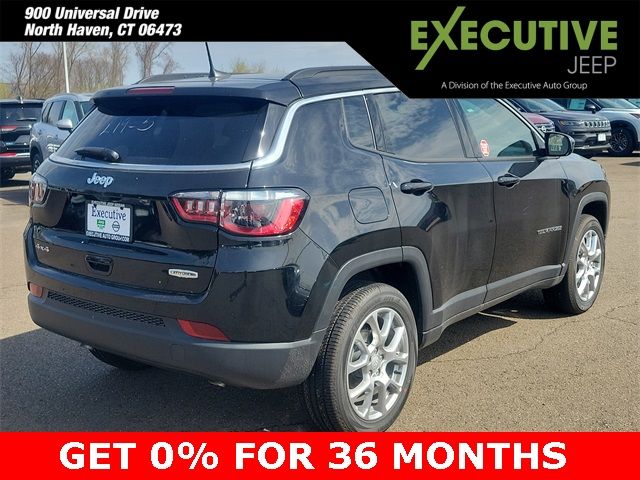 2024 Jeep Compass Latitude Lux