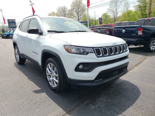 2024 Jeep Compass Latitude Lux