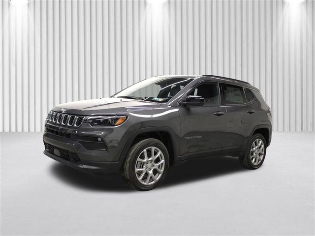 2024 Jeep Compass Latitude Lux