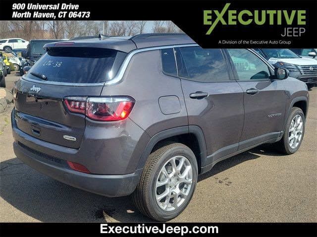 2024 Jeep Compass Latitude Lux