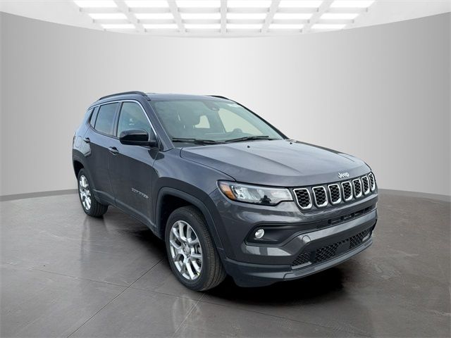 2024 Jeep Compass Latitude Lux