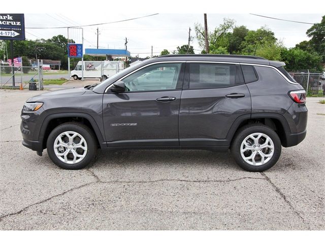 2024 Jeep Compass Latitude Lux