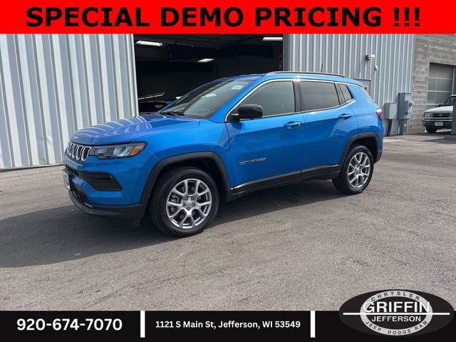 2024 Jeep Compass Latitude Lux