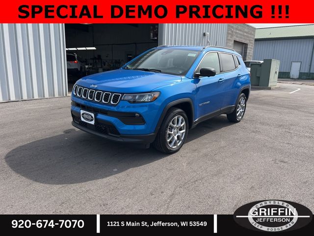 2024 Jeep Compass Latitude Lux