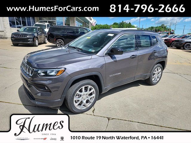 2024 Jeep Compass Latitude Lux