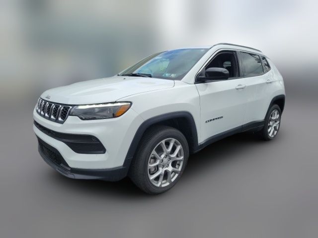 2024 Jeep Compass Latitude Lux