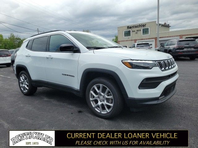 2024 Jeep Compass Latitude Lux