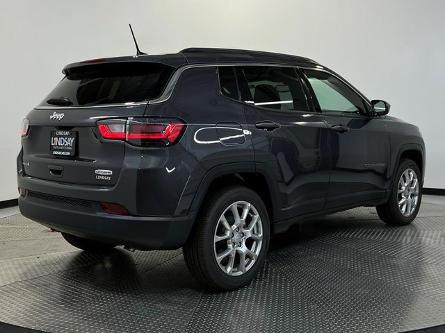 2024 Jeep Compass Latitude Lux