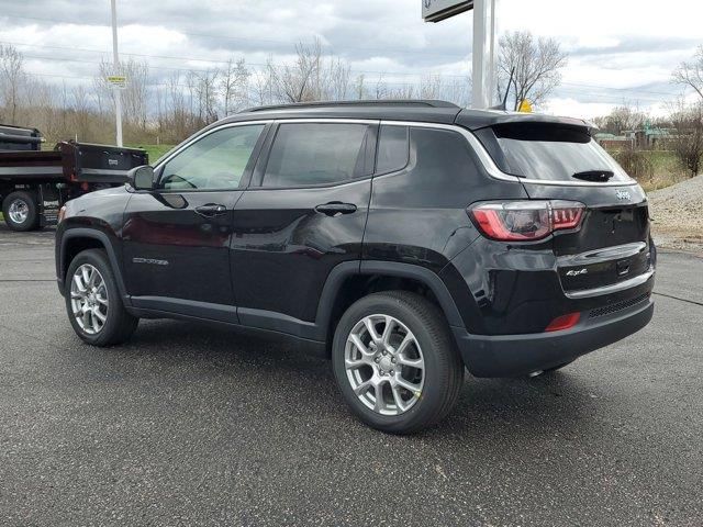 2024 Jeep Compass Latitude Lux